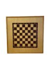 Ein Spielbrett aus Holz mit dem Spiel "Schach" draufgemalt